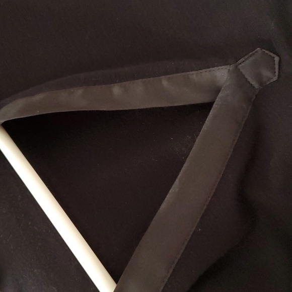 Old Navy v neck 3/4 sleeve black top - Picture 6 of 6